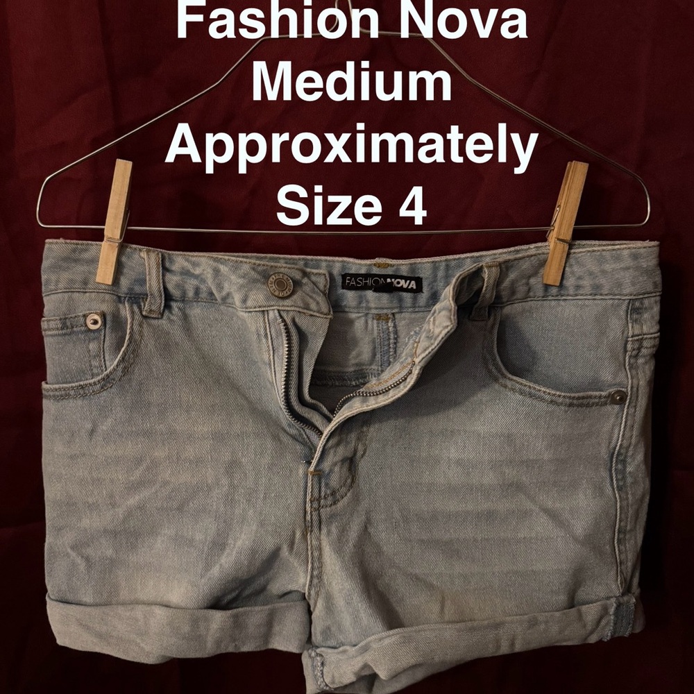 Fashion Nova Women's Blue Denim Shorts
